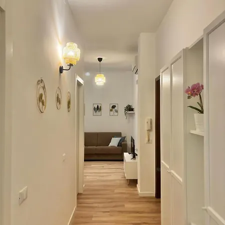 I-host - Monza 43 Appartement *