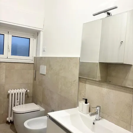 Apartament I-host - Monza 43 *